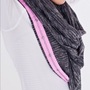Ivivva village chill scarf